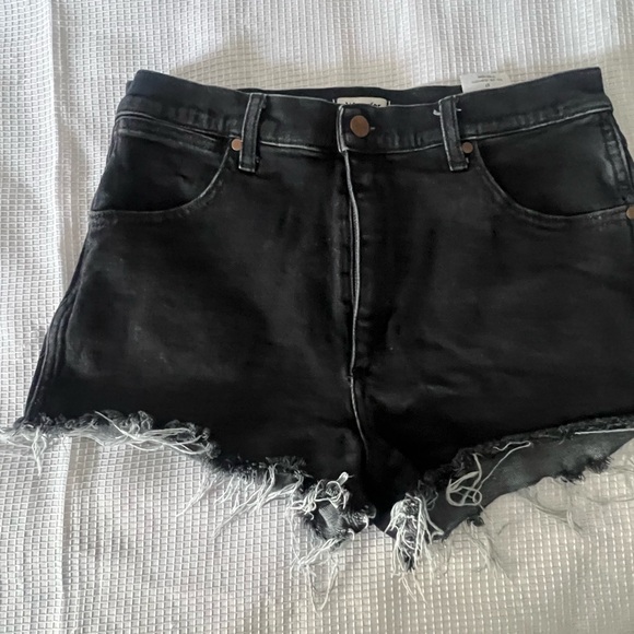 Wrangler Dark Denim Cutoff Shorts - Picture 3 of 7
